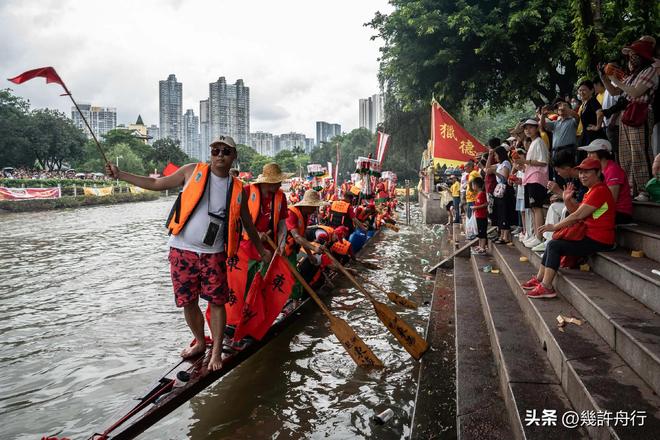 龙舟翻2条翻船原因离谱这下要被嘲笑了冰球突破平台猎德村的船翻了！3条新(图9)